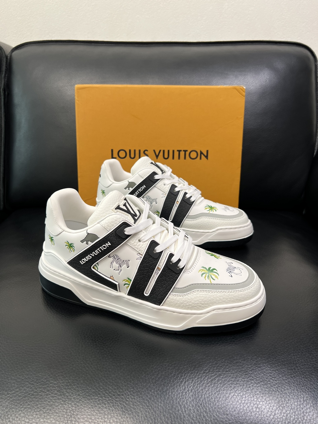 LV